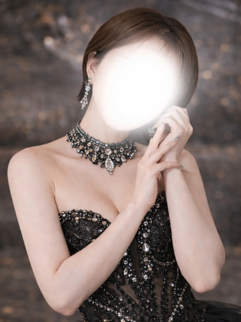 The Gloss 神楽坂　ひな