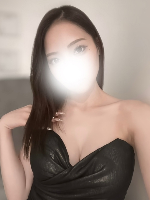 The Gloss 双葉　せな